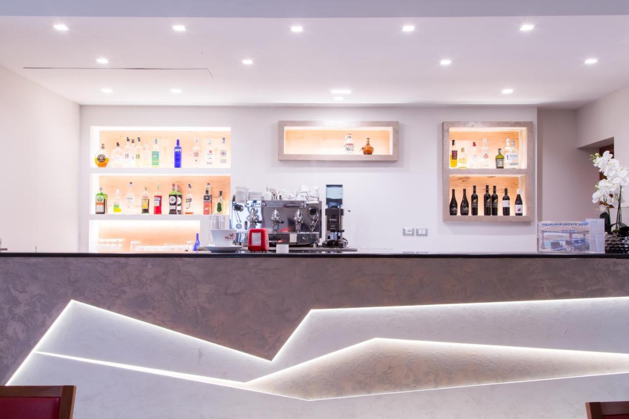 Hotel Duca Degli Abruzzi Montesilvano Bagian luar foto